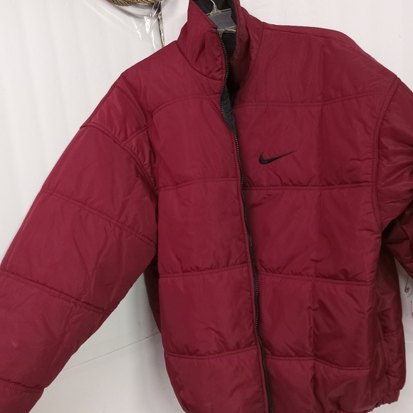 Nike reversible puffer jacket Sze XL Burgundy & Black - Picture 6 of 7
